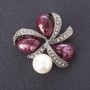 Broșă cabochon bordo în panglică cu perlă (artificial) — mărime 4,5 cm, culoare metalică „argintiu”