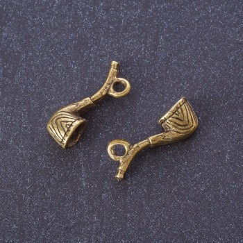 Pandantiv tubular, culoare bronz, dimensiuni 2×0,6 cm, ambalaj 12 buc.