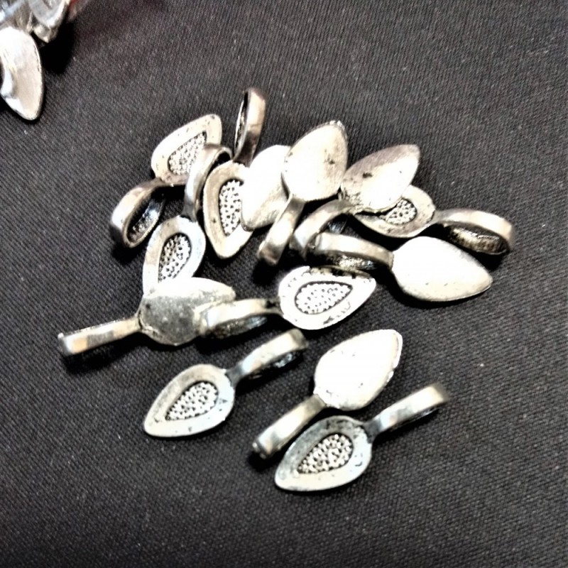 Bază pentru cabochon 21 mm, fără gaură, 20 g, aproximativ 22 buc.