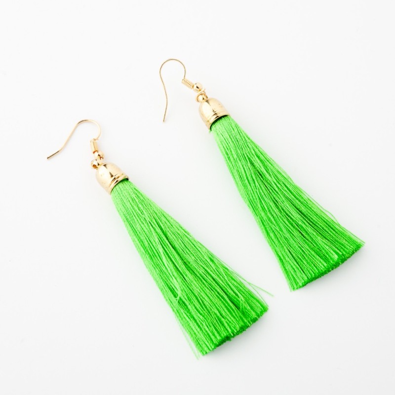 Cercei cu ciucuri verde salată, lungime 8 cm, culoare metalică: aurie