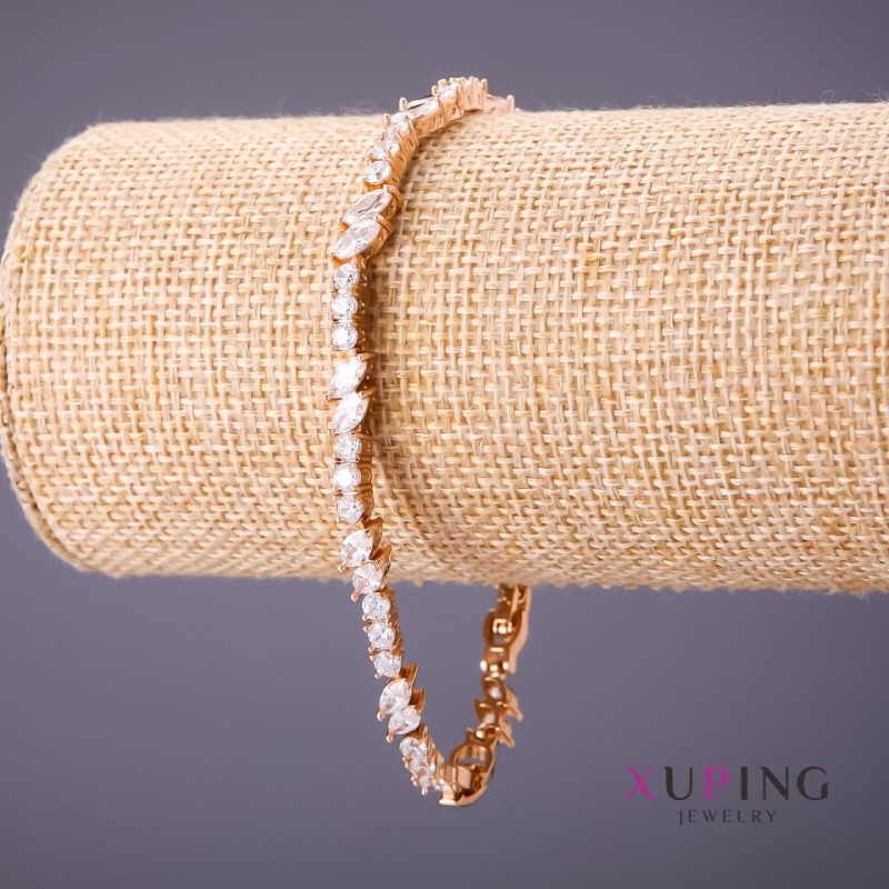 Brățară Xuping cu pietre albe, lungime 18-20 cm, grosime 5 mm, culoare aurie