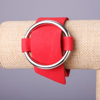 Brățară roșie din fetru «Cataramă» din nubuk, culoare argintie