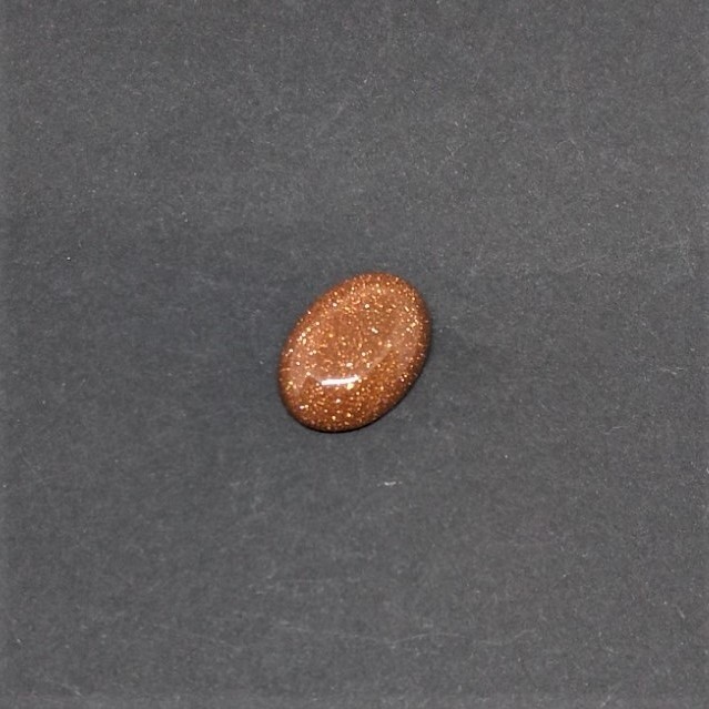 Cabochon din aventurin «nisip auriu» (presat) 20×15 mm