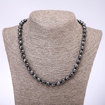 Colier din hematit cu mărgele tăiate, diametrul 8 mm, lungimea 45 mm
