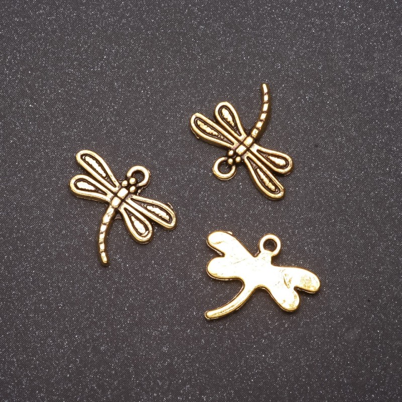 Pandantiv Libelulă 17x15 mm, diametru 1,5 mm, finisaj 20 g +/- 22 buc.