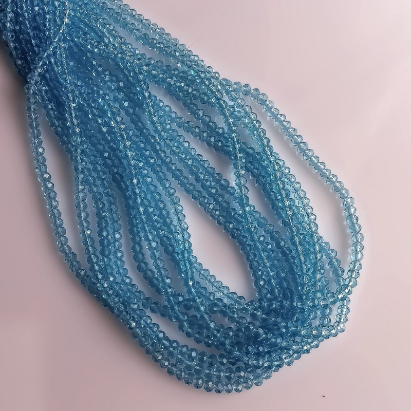 Mărgele din cristal ceh, albastru deschis transparent, formă rondelle, diametrul 3,5×2,5 mm, lungime șnur 40 cm
