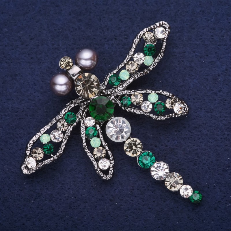 Broșă mare în formă de libelulă, cu strasuri, culoare verde, gri și alb, 65×69 mm, metal argintiu