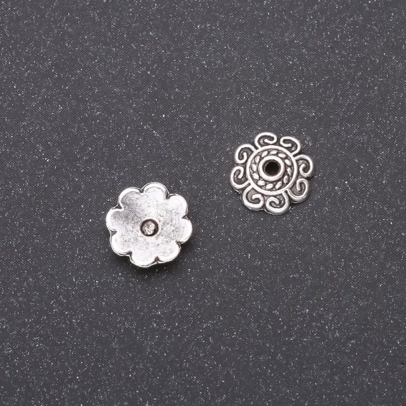 Capac terminal argintiu pentru mărgele, 8 mm, diametru interior 2 mm, ambalaj 20 g (63 +/- buc.)