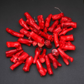 Mărgele din coral roșu, în formă de crenguțe, fațetate, diametru 10x40 mm (Preț per 100 g)