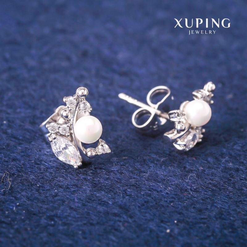 Cercei cu știft Xuping cu perlă Mallorca și cristale albe, diametrul 8x13 mm, rodiu
