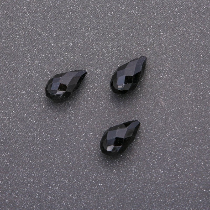 Mărgelă-pendentiv din agat, tăiată în formă de picătură, 10×18 mm