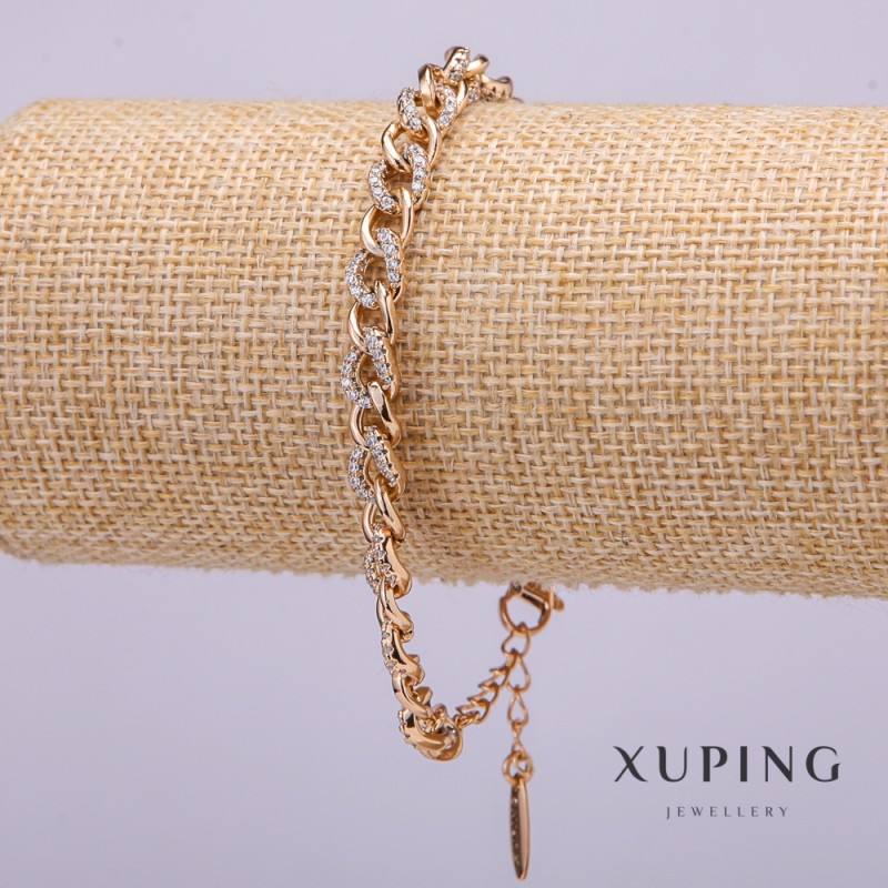 Brățară Xuping cu pietre albe, grosime 9 mm, lungime 18–20 cm, placare cu aur, cu lanț extensor