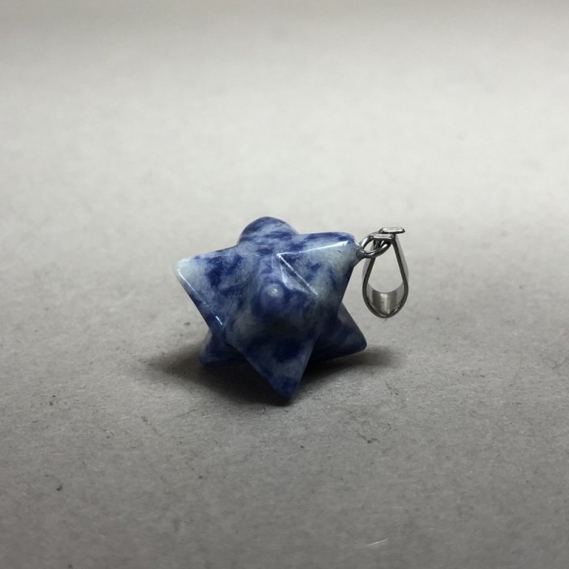 Pandantiv Merkaba din sodalit 10×10 mm