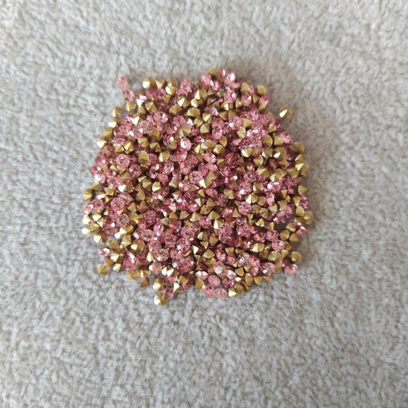 Strasuri roz, diametru 3 mm (±), ambalaj de 4 g (±)