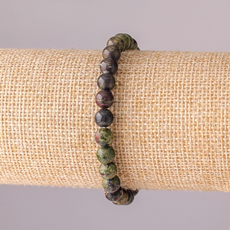 Brățară din jasper «Sângele Dragonului» pe elastic, bilă netedă, diametrul 6 mm, circumferința 18 cm