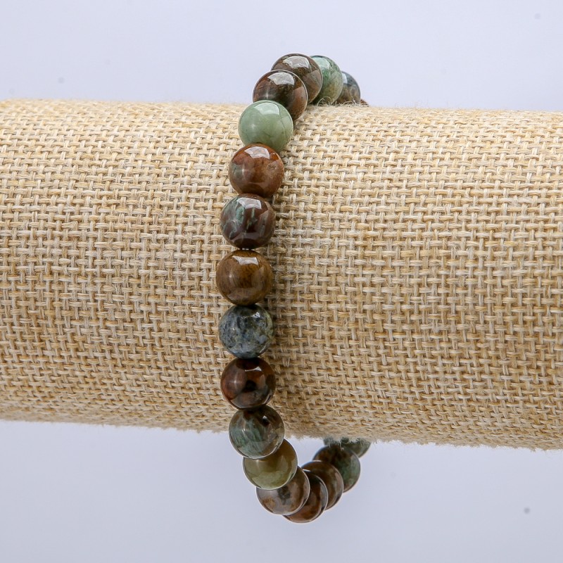 Brățară pe elastic din jasper verde, mărgele netede, diametru 8 mm, circumferința 18 cm