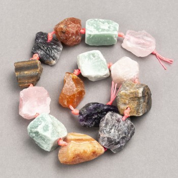 Mărgele din piatră brută – Asortiment, șnur gata de lucru, diametru 20–25 mm, lungime 42 cm