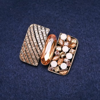 Брошка Акцент Орден Краси з жовтими стразами золотистий метал 34х45мм