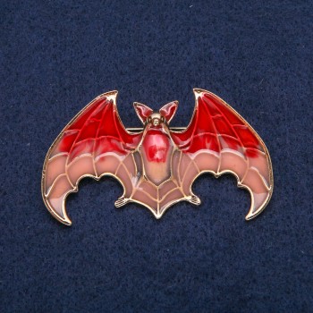 Broșă în formă de liliac zburător, email, metal auriu, 60x35 mm
