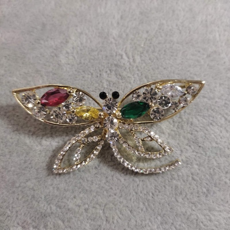Broșă «Fluture» 60x30 mm, culoare aurie a metalului