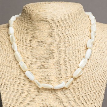 Colier din sidef alb natural cu fațetare, diametrul 15×8 mm, lungime 45–48 cm +