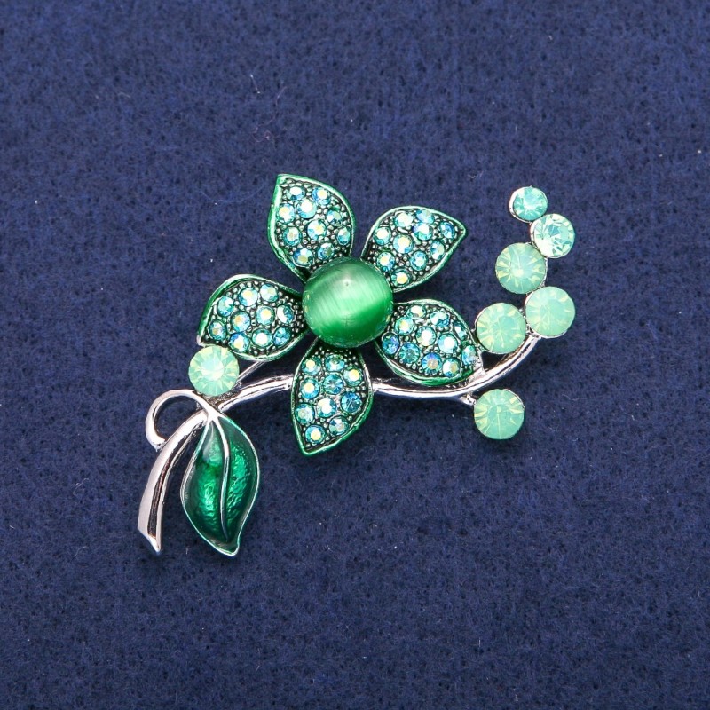 Broșă în formă de floare cu ochiul de pisică verde și cristale 36×56 mm