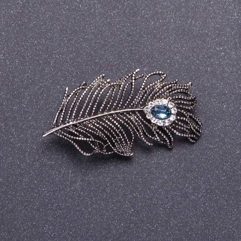 Broșă «Pene de argint» culoare metal argintiu 5×2,5 cm