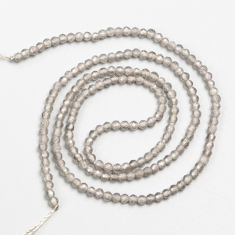 Mărgele mici de spinel sintetic, gri, facetate, diametrul de 2 mm, pe șnur, lungimea 37 cm