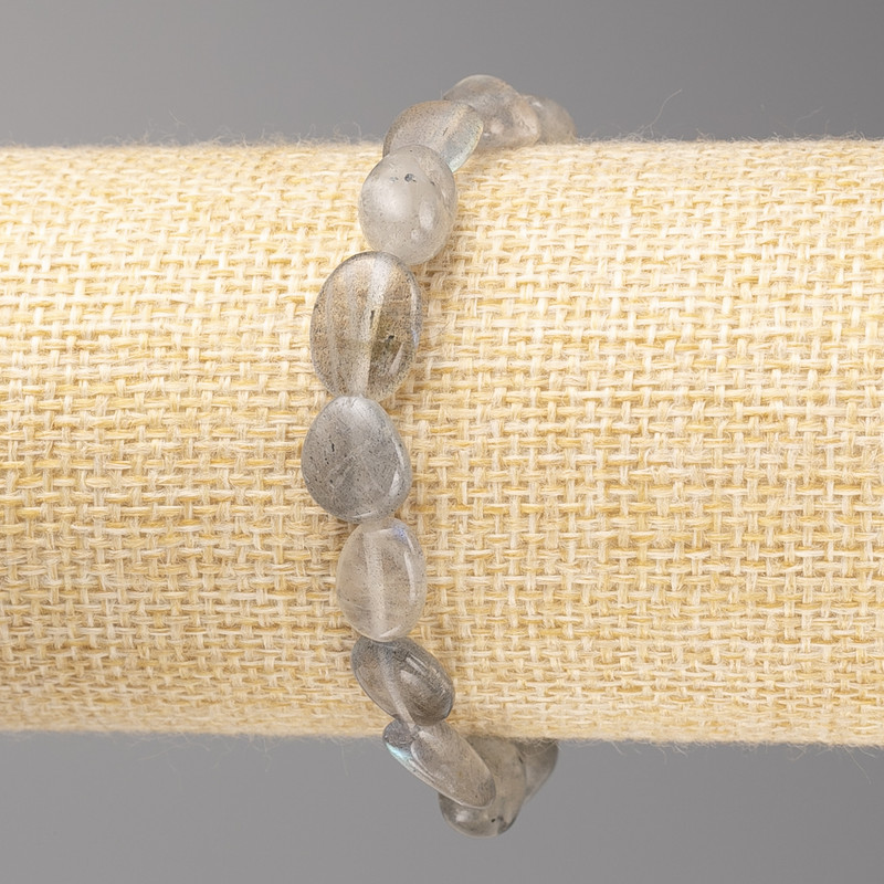 Brățară din labradorit cu mărgele fațetate, diametrul 10×12 mm+- pe elastic, lungimea 18 cm+