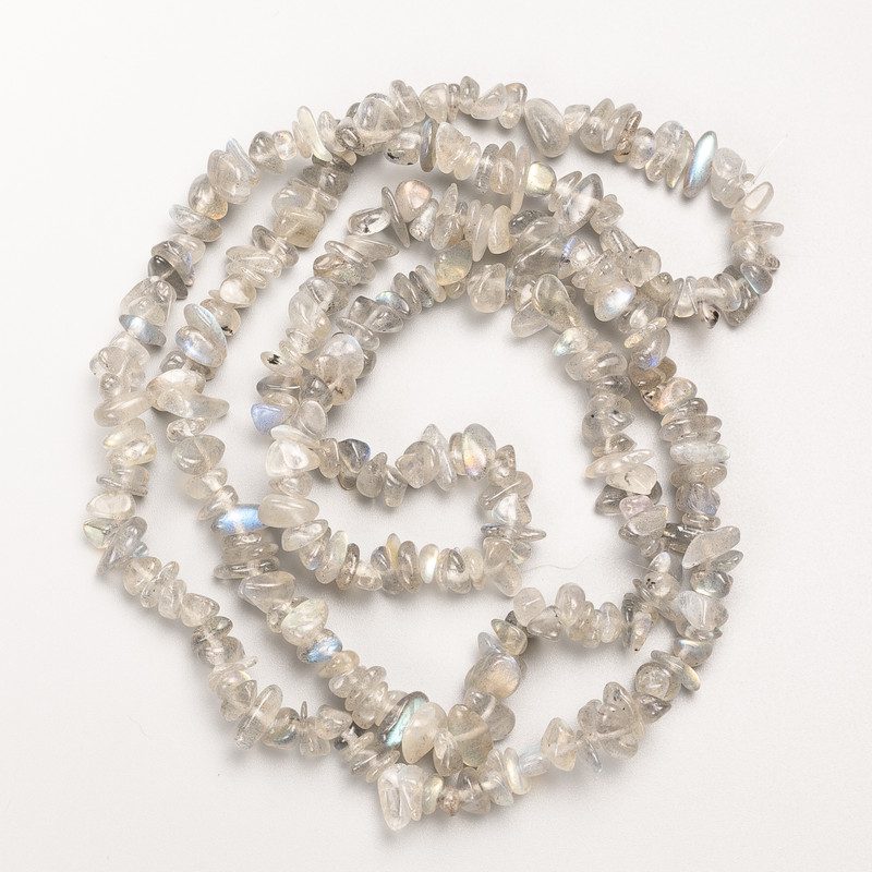 Mărgele din labradorit natural, fragmente mărunte pe fir, diametrul 7×3 mm, lungime aproximativă 80 cm