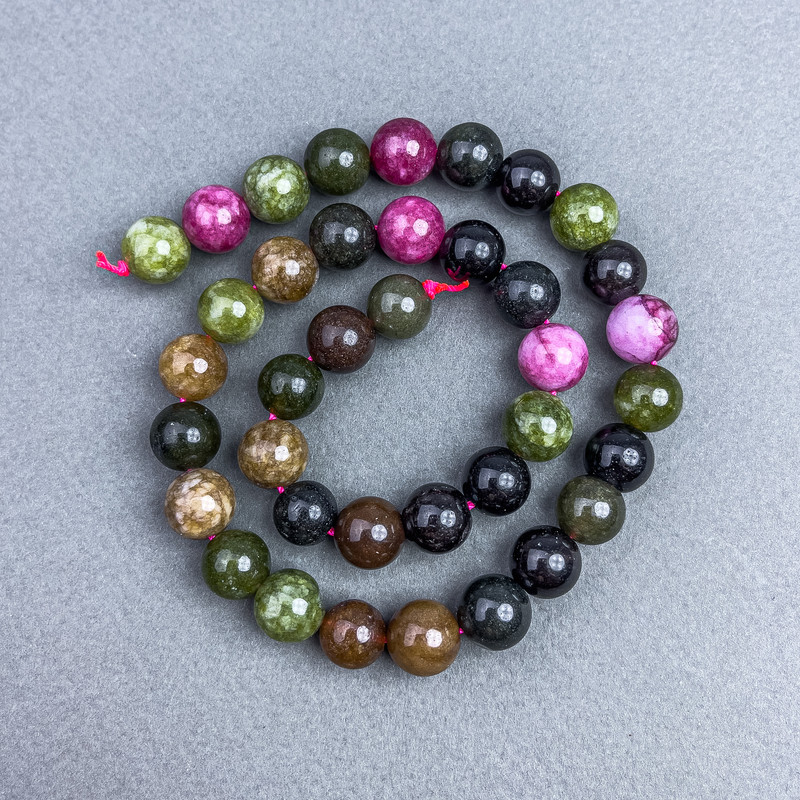 Mărgele din turmalin natural, piatră, bile netede, diametrul 10,5 mm, pe șnur, lungime 37 cm+