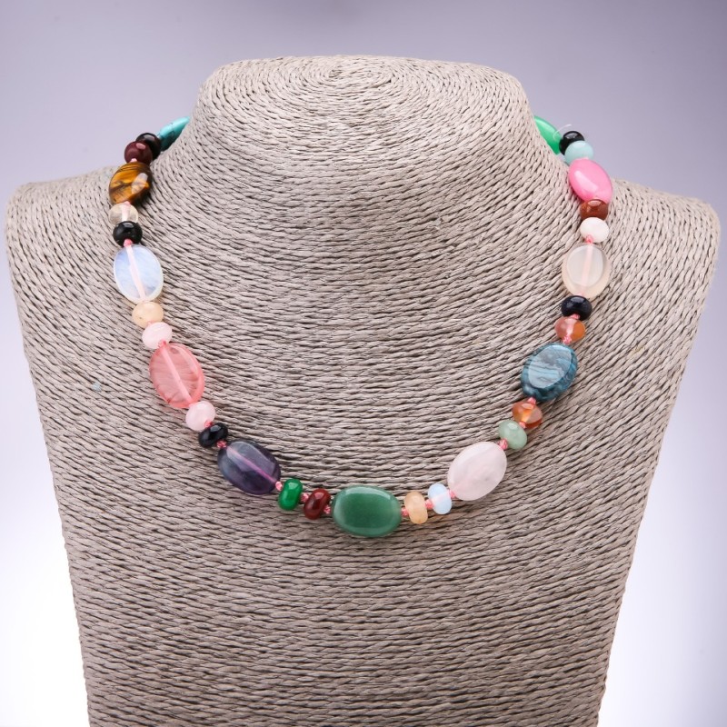 Colier din piatră naturală, sortiment, oval plat, diametrul 13×18 mm, rondele 9×6 mm, lungime 45 cm