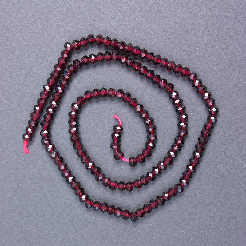 Mărgele din granat natural, rondel facetat, diametrul 4x3 mm +/- pe șnur, lungime 39 cm+