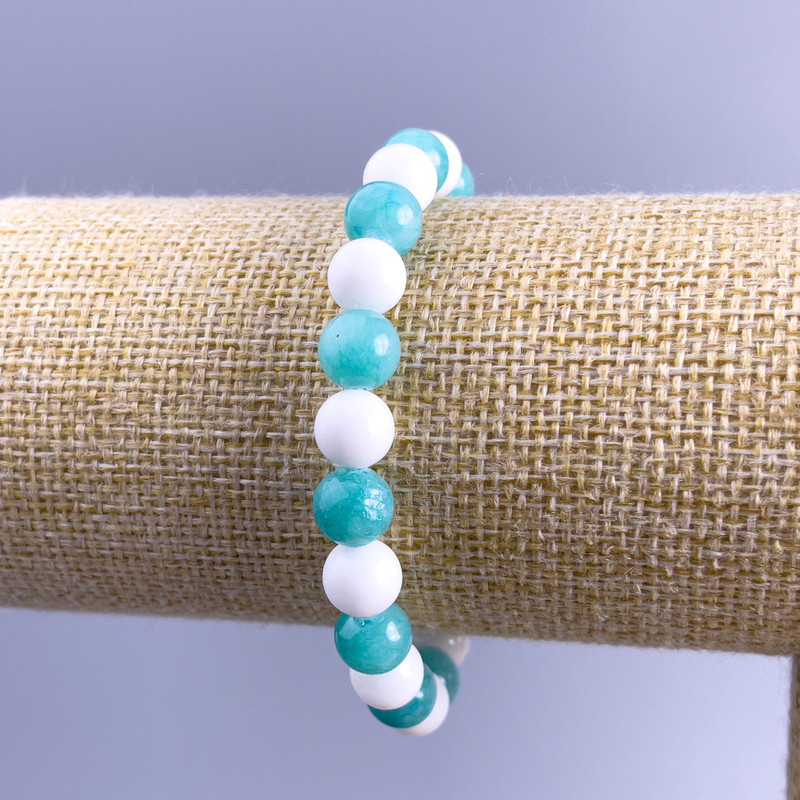 Brățară Jadeit, agat alb (acrilic artificial), diametru 8 mm, bile netede pe elastic, lungime 18 cm+