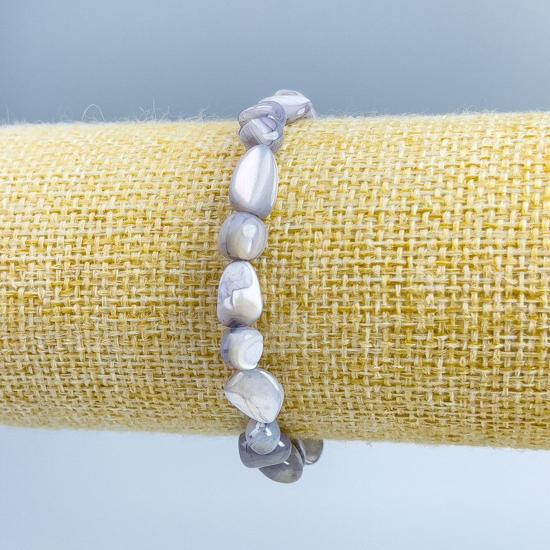 Brățară din sidef gri, fațetată, diametrul 8×6 mm, lungime 18 cm (elastică)
