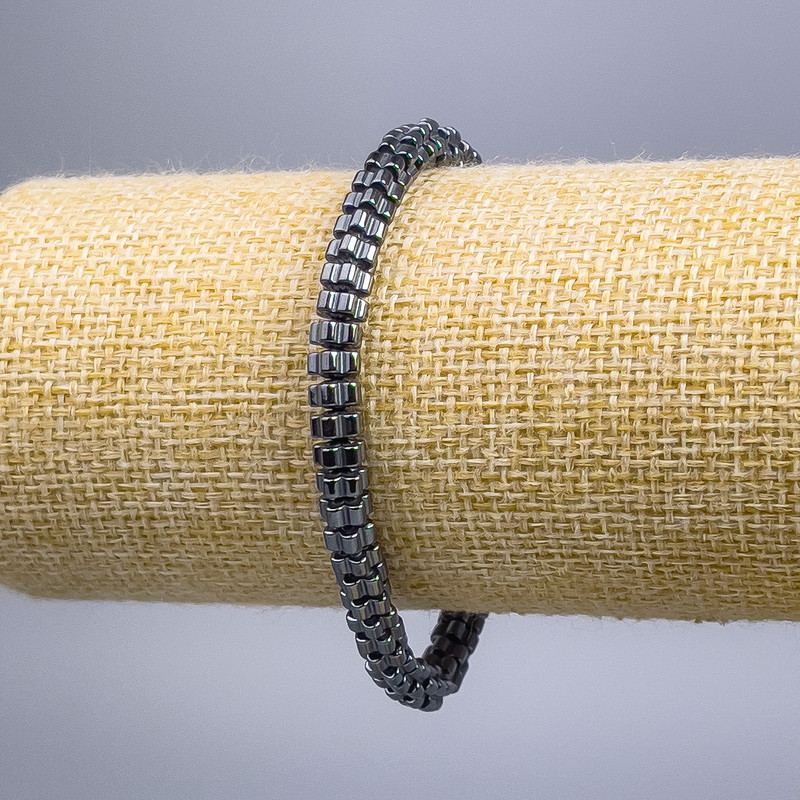 Brățară Hematit Floare, diametru 6×3 mm ±, lungime 18 cm (pe elastic)