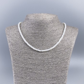 Colier-choker din sidef natural (tonat) alb lăptos, rondel neted, diametru 4x2 mm +/-, lungime 48 cm+