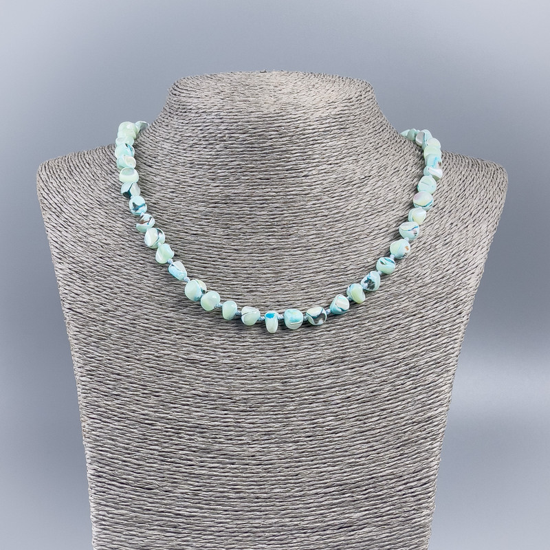 Colier din sidef natural (nuanțat) azuriu, mărgele rotunde, diametrul 8 mm, lungime 48 cm