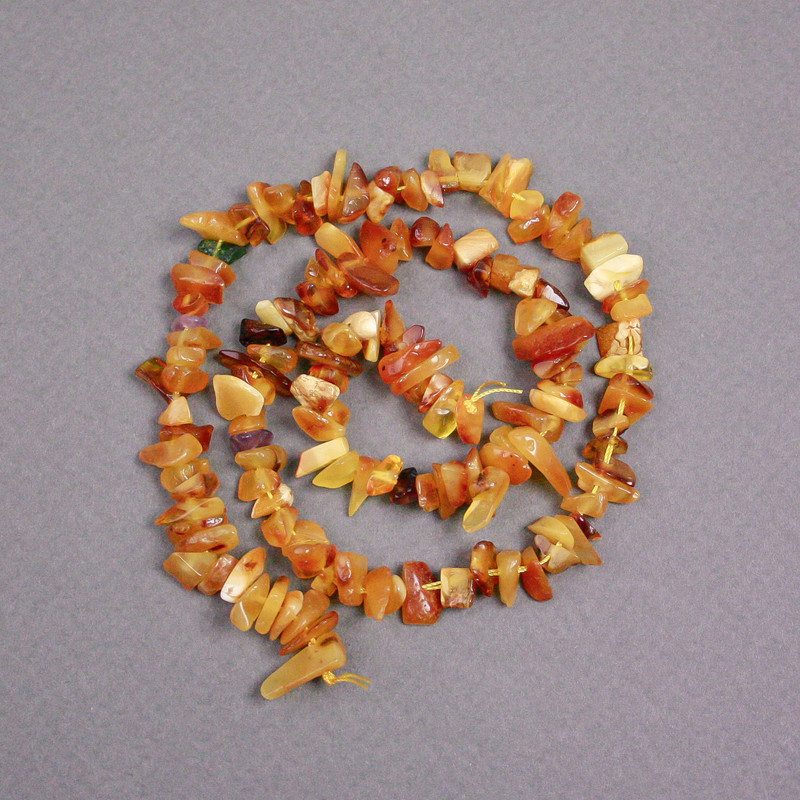 Mărgele pe șnur de chihlimbar, fragmente de chihlimbar, diametrul 8x3 mm, lungime 39 cm