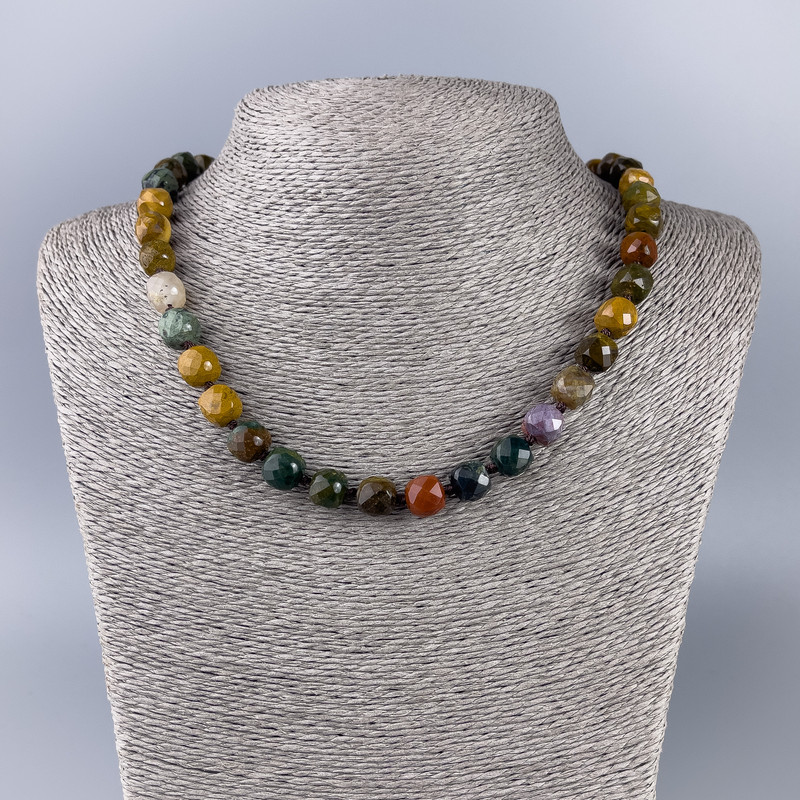 Colier din jasper, piatră naturală, tăiată în cuburi, diametrul 9x9 mm, lungime 50 cm