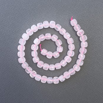 Mărgele din cuarț roz natural, cuburi tăiate, diametrul aproximativ 7 mm, lungime aproximativ 39 cm pe șnur