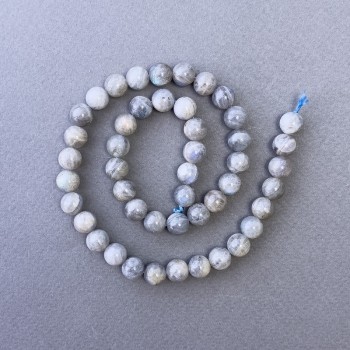 Mărgele din labradorit natural, formă sferică netedă, diametrul 8,5 mm, lungimea 39 cm.