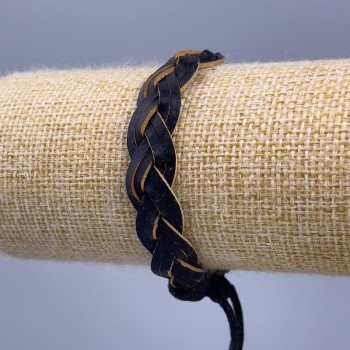 Brățară din piele ecologică neagră, lungime reglabilă 18–25 cm, grosime 12 mm, închidere reglabilă