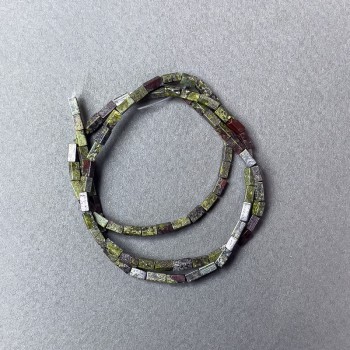 Mărgele de Jasp Sângele Dragonului, piatră naturală, formă dreptunghiulară, dimensiuni aproximative 2 x 4,5 mm, lungime 38 cm, pe fir