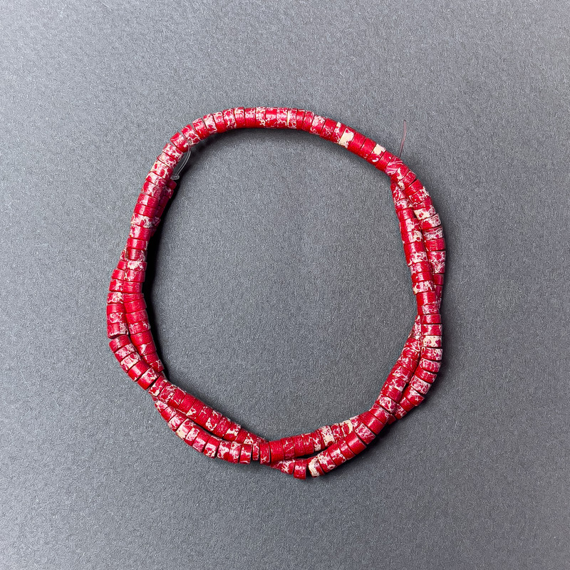 Mărgele roșii din varizit (presate), rondel, diametrul 4,5×2,5 mm, lungime 38 cm ± pe fir