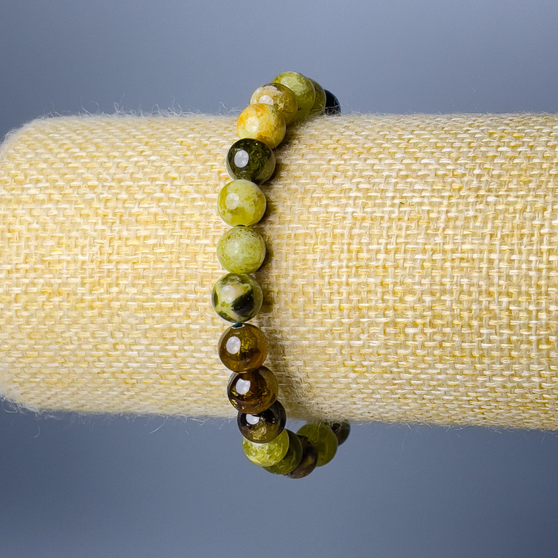 Brățară din granat verde, piatră naturală, mărgele netede, diametrul 8 mm, lungime 18 cm (elastic)