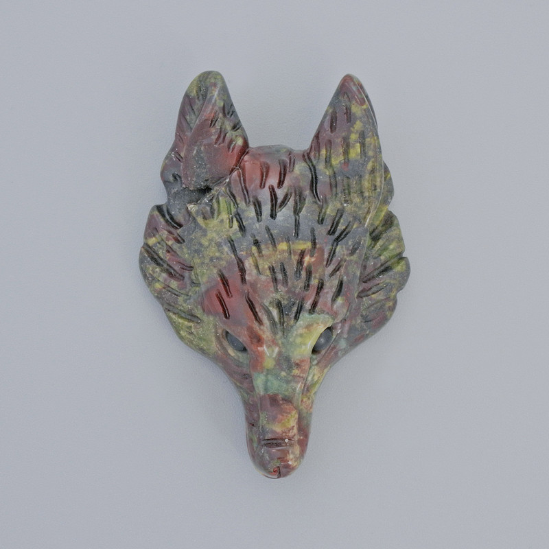 Pandantiv «Lup» din jasper «Sângele dragonului», piatră naturală, diametru 39×25 mm, gaură de 2,2 mm