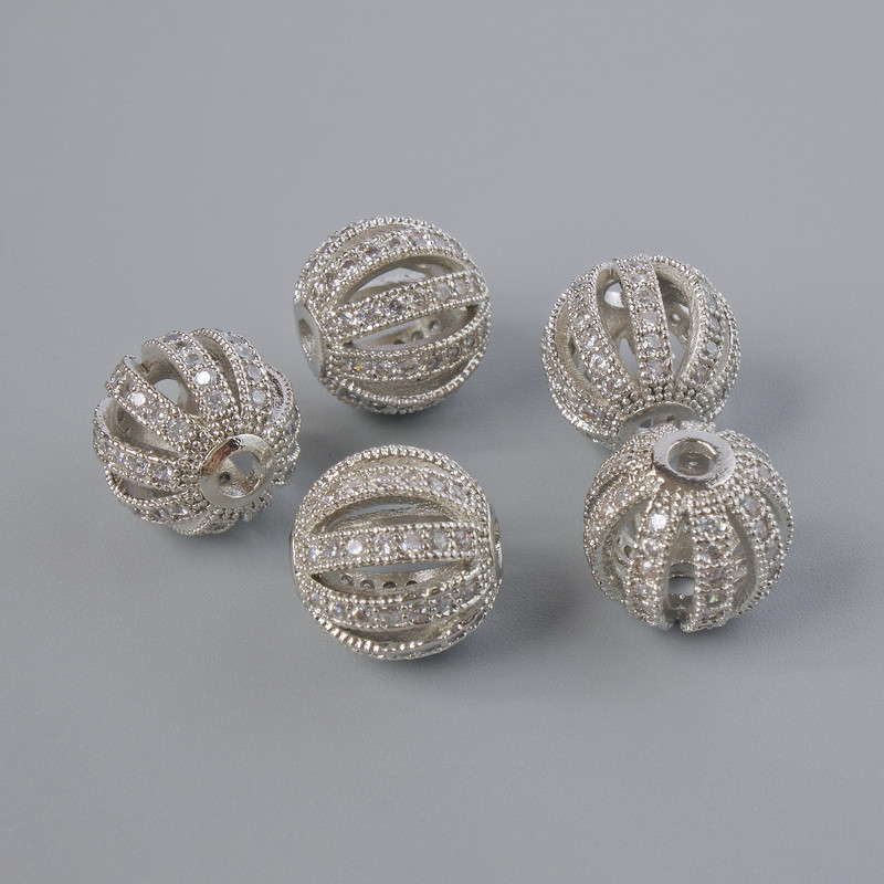 Furnitură mărgea inserție cu cristale albe, diametrul 10 mm, gaură ~2,2 mm, culoare argintie a metalului, 1 bucată