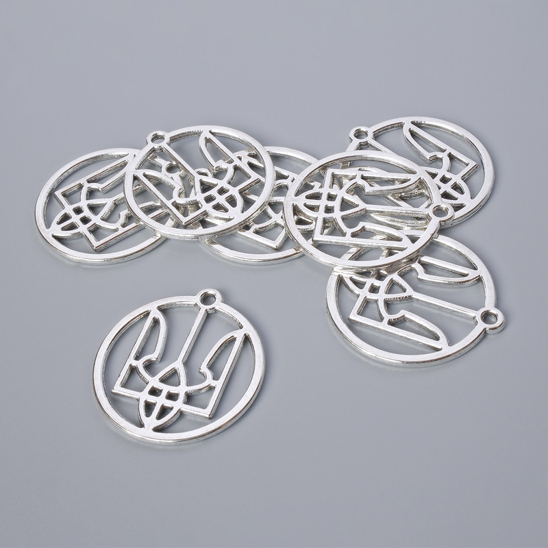 Pandantiv – furnitură «Stemă heraldică», dimensiuni 26,5×25 mm, gaură de 1,9 mm, ambalaj 7 buc +/-, culoare argintie a metalului