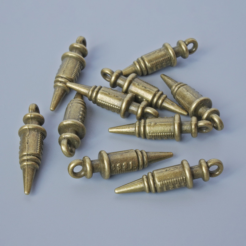 Pandantiv «Seringă», diametrul 24,5×6,5 mm, diametrul găurii 2 mm, set de 10 bucăți ±, culoare bronz a metalului